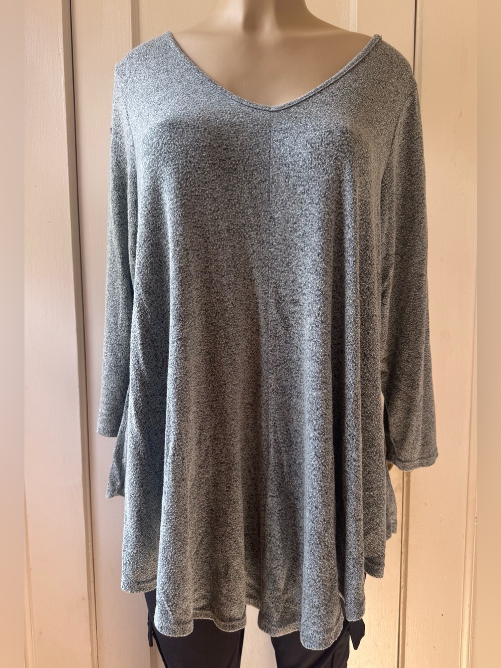 Women’s Green Envelope Los Angeles Tunic Shirt Plus Size 1X - 3/4 Sleeve Flowy
